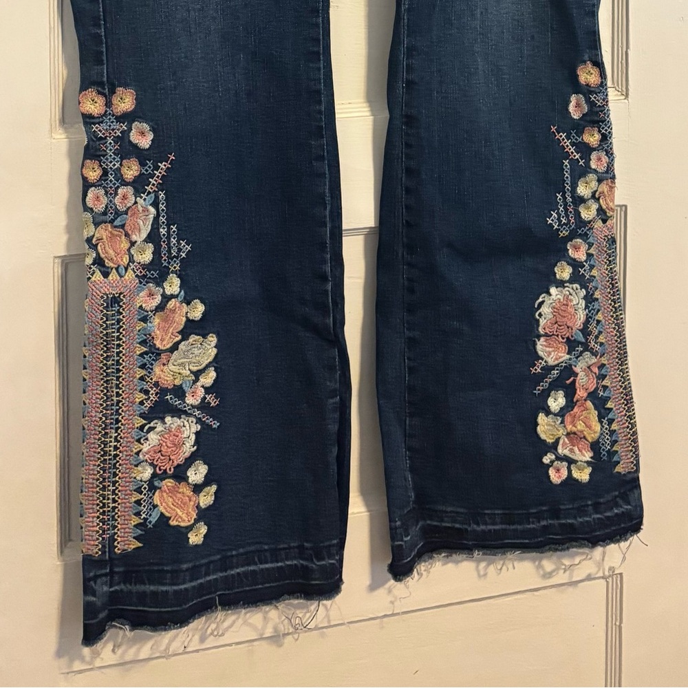 Ws 24 Lucky and Blessed brand Flare Jeans with flower embroidery NWOT